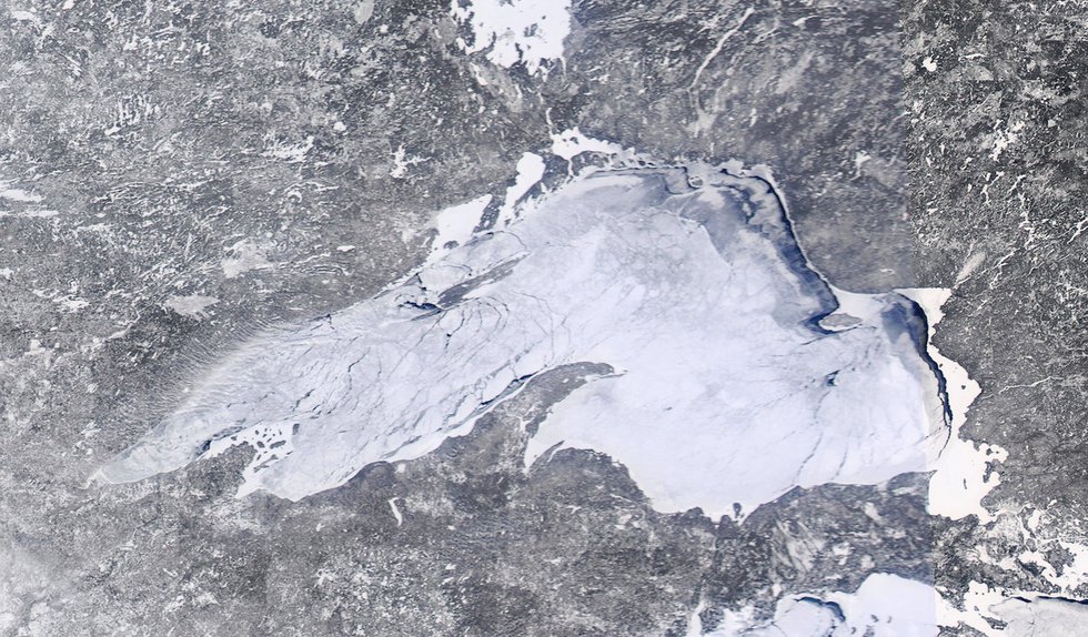 Lake Superior Ice Cover: Feb. 16, 2014