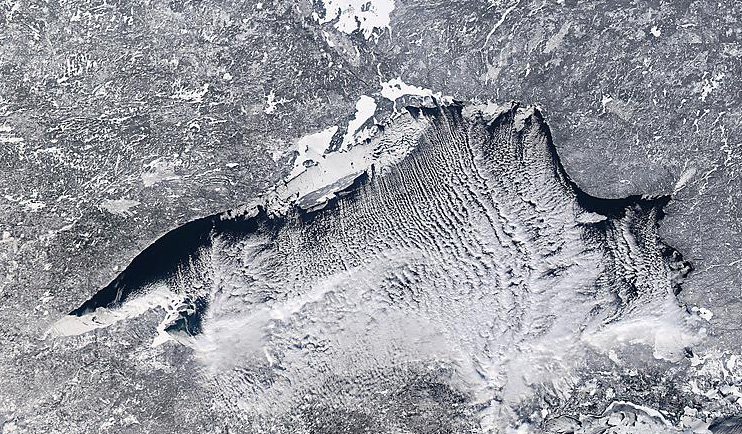 Lake Superior Ice: Jan. 2, 2014