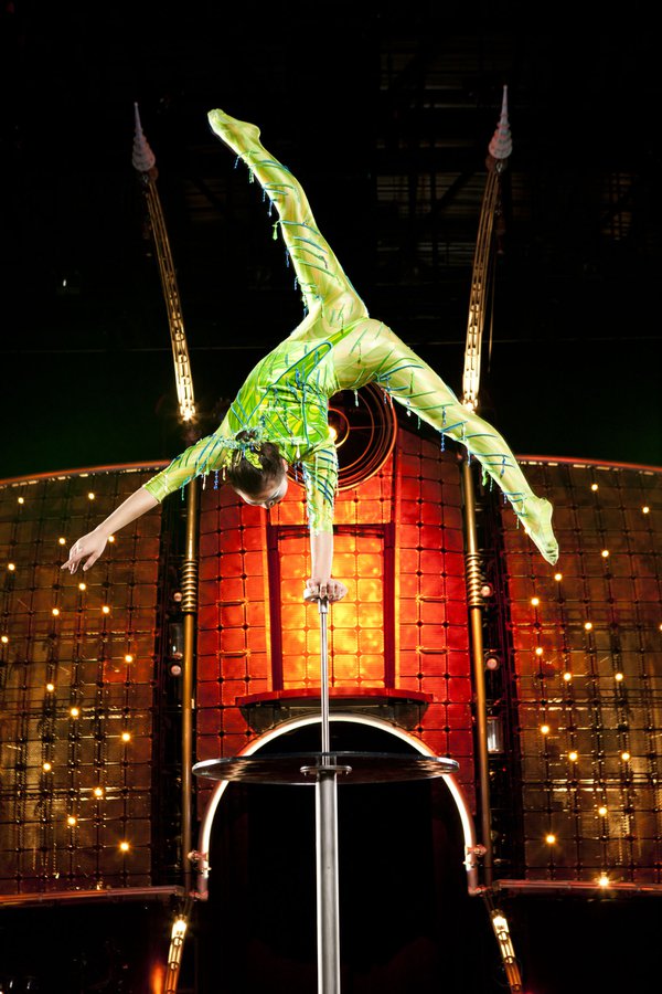 Cirque du Soleil Brings "Dralion" to the Big Lake