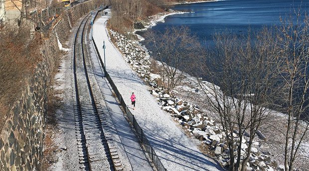 Visit Duluth - Lakewalk Runner in Winter
