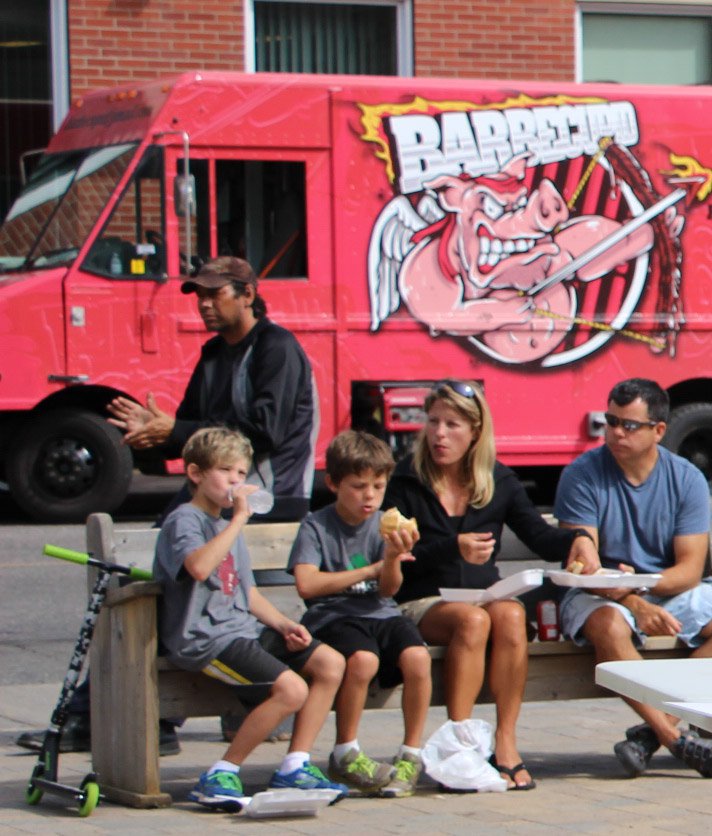 Meals on Wheels: Food Trucks Thrive on Our Shores - Lake ...