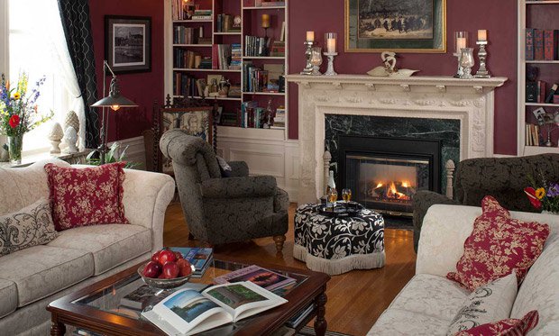 A.G. Thomson House – Living Room
