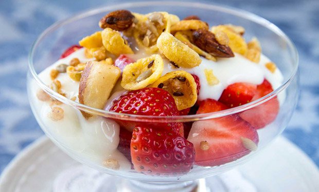 A.G. Thomson House – Breakfast Fruit and Yogurt